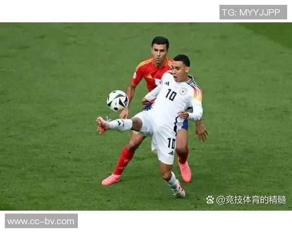 弗兰克谈比赛：下半场表现出色被扳平是足球的常态